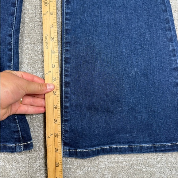 Ariat Perfect Rise Flare Denim Stretch Jean Womens Size 28S - Picture 6 of 7